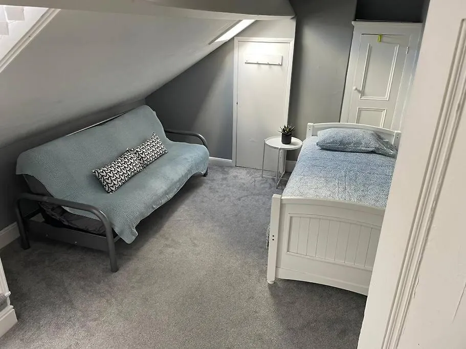 Holiday home Knavesmire Villa York